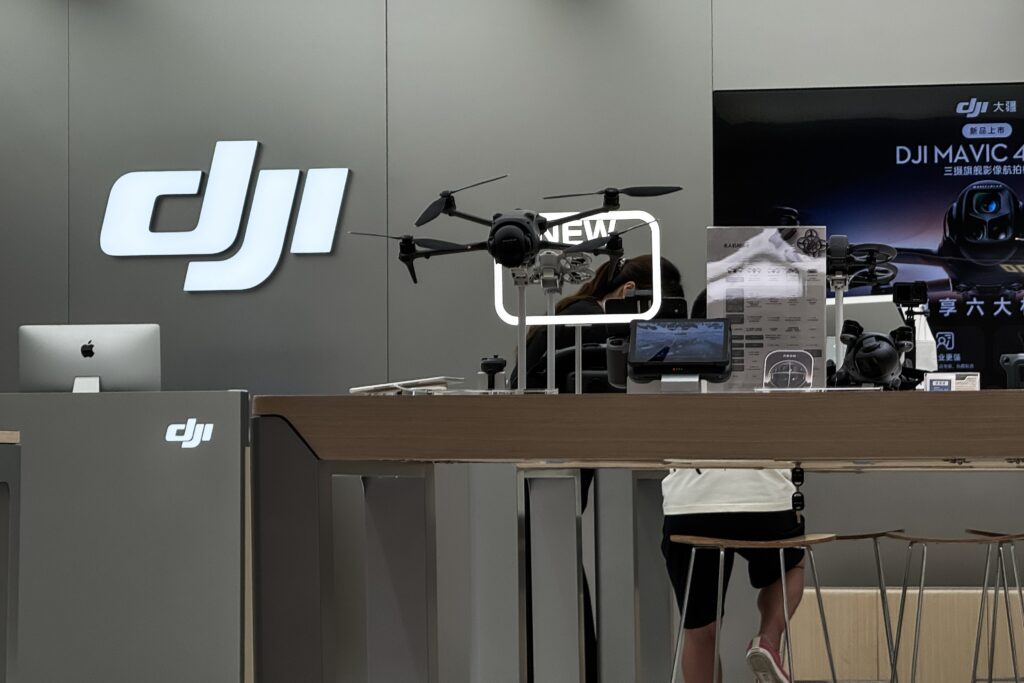 u-s-bans-foreign-drones-impacting-dji-and-consumers-alike