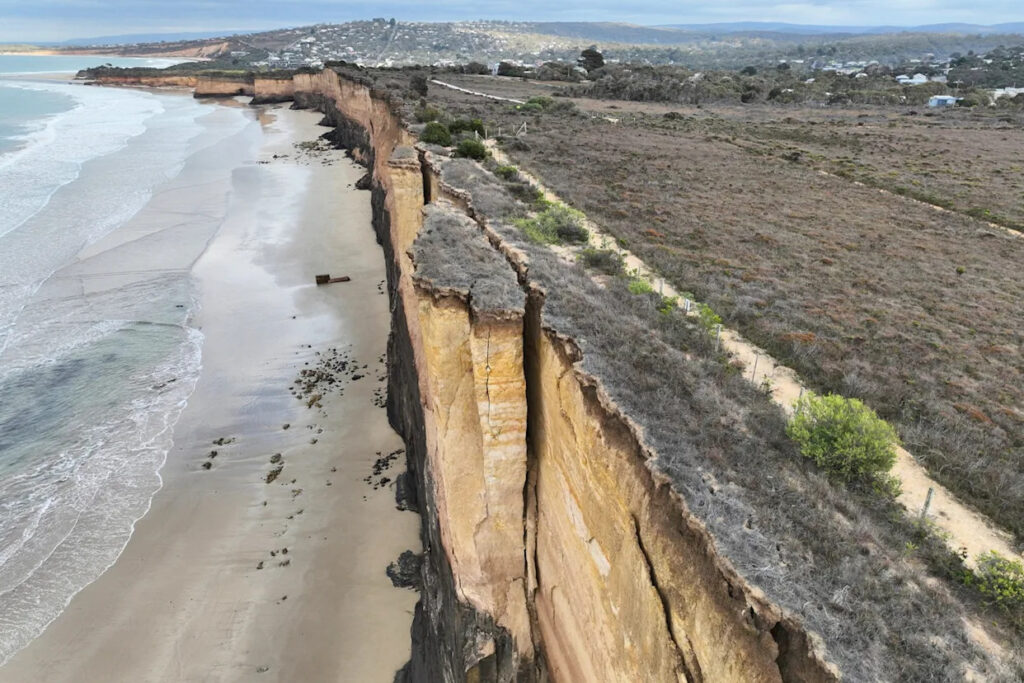 urgent-alert-great-ocean-road-risks-surge-amid-hot-summer