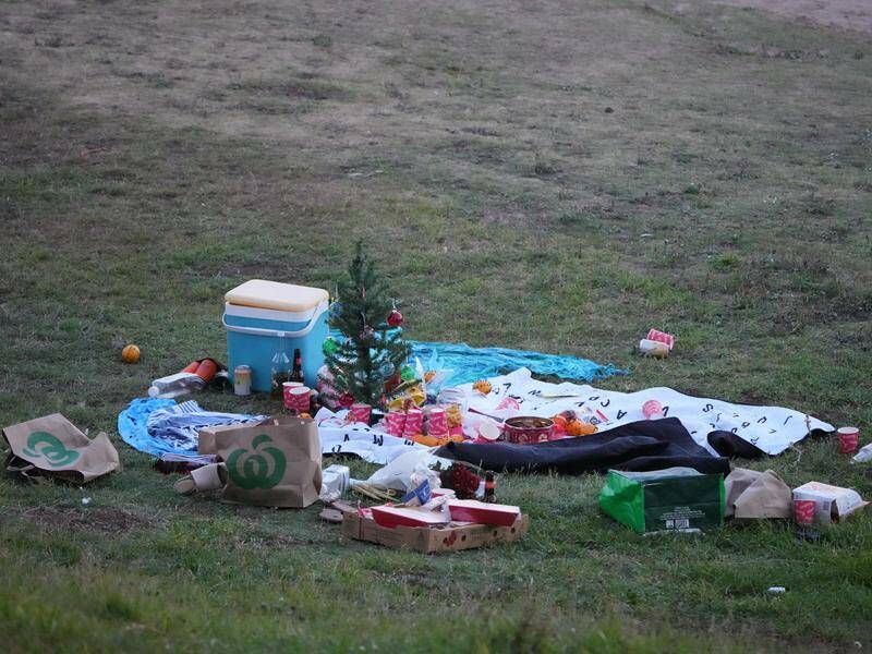 urgent-bondi-beach-shooting-leaves-12-dead-29-injured