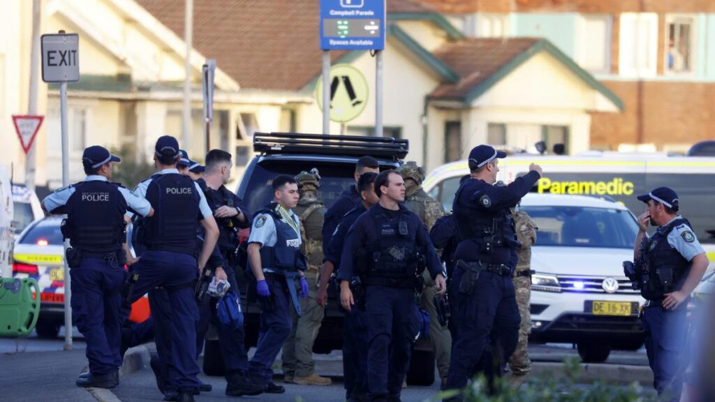 urgent-bondi-beach-shooting-leaves-multiple-dead-pm-condemns-attack