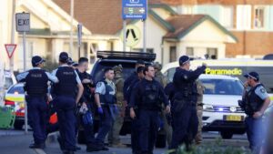 urgent-bondi-beach-shooting-leaves-multiple-dead-pm-condemns-attack