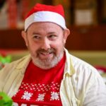 urgent-christmas-lunch-unites-strangers-in-community-spirit