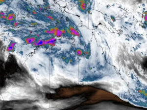 urgent-christmas-monsoon-hits-northern-territory-and-queensland