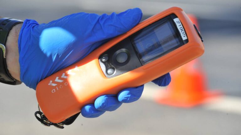 urgent-drink-driving-charges-after-car-plunges-into-carcoar-dam