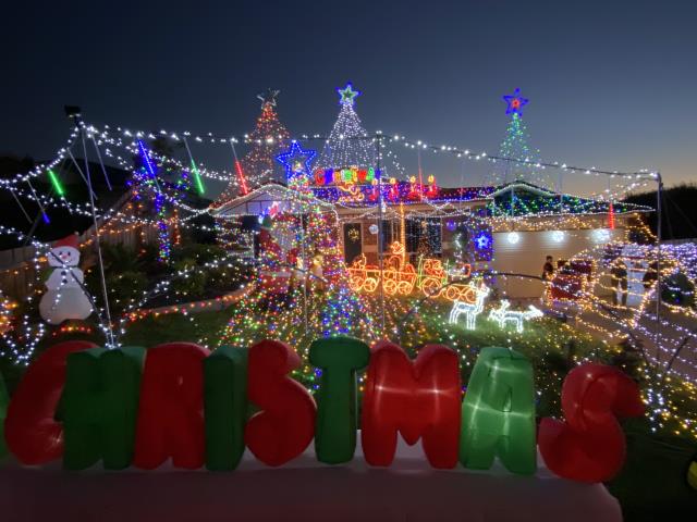 urgent-last-chance-for-2025-christmas-lights-competition-entries-