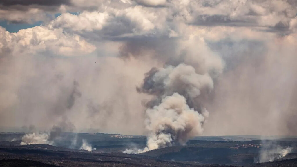 urgent-man-dies-fighting-bushfire-in-western-australia