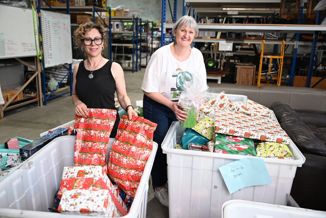 urgent-toy-drive-aims-to-bring-joy-to-1-000-refugee-kids