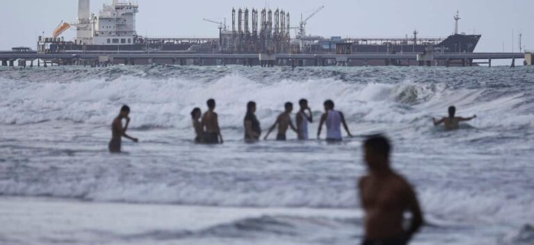 us-coast-guard-pursues-sanctioned-oil-tanker-near-venezuela