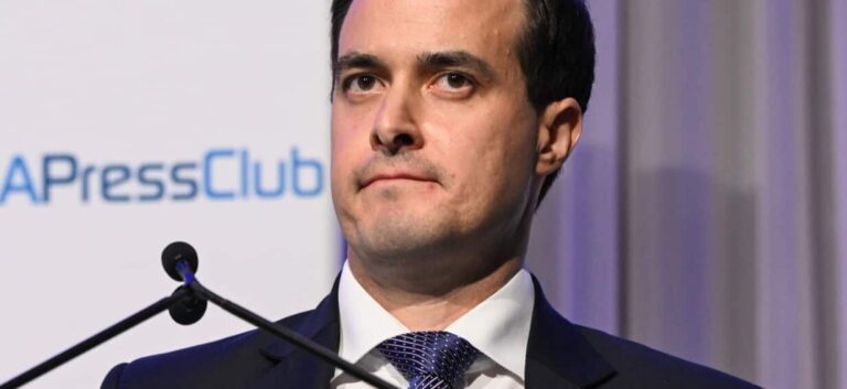 vincent-tarzia-resigns-as-south-australia-s-liberal-leader-ahead-of-election