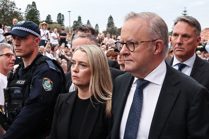 AUSTRALIA-ATTACK-BONDI