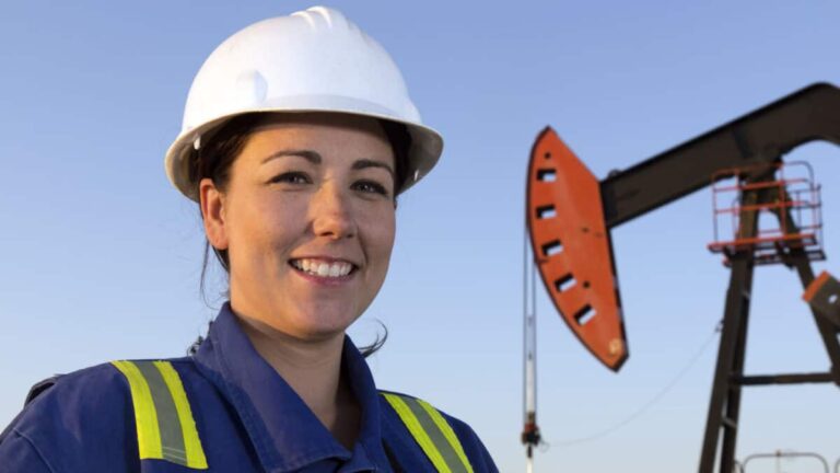 amplitude-energy-shares-surge-34-what-s-driving-growth-