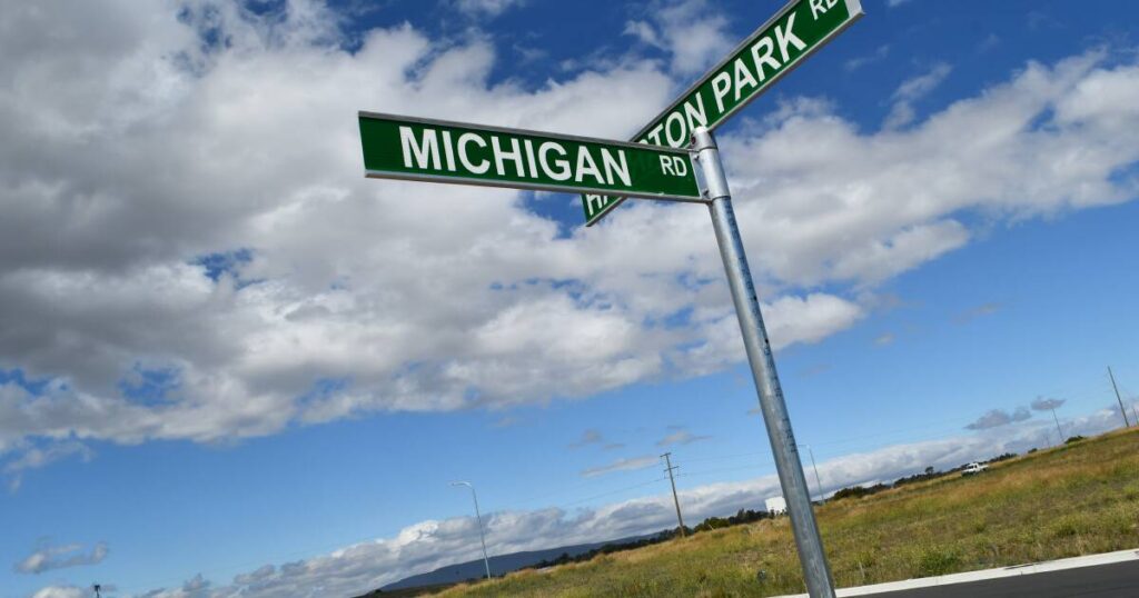 bathurst-council-enlists-real-estate-agents-to-sell-industrial-land