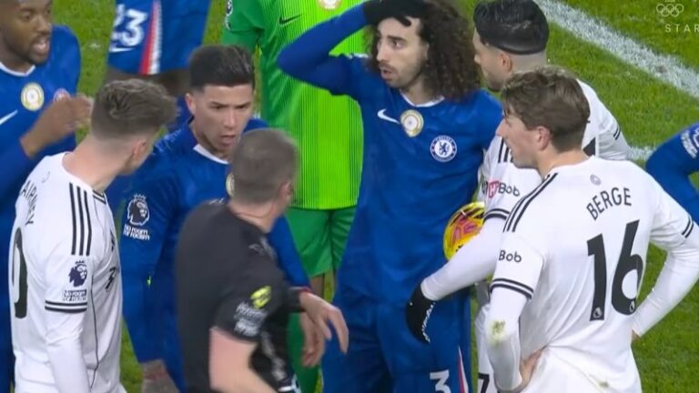 chelsea-reduced-to-ten-men-after-cucurella-s-first-half-red-card