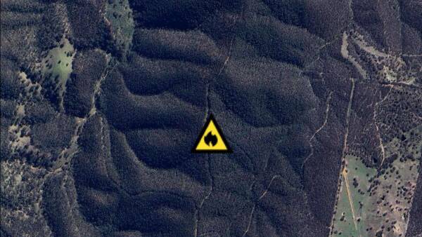 firefighters-battle-blaze-near-wattle-flat-smoke-visible-now