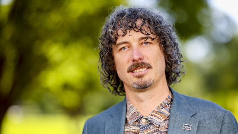 frank-mitchell-s-award-sparks-new-opportunities-for-indigenous-youth