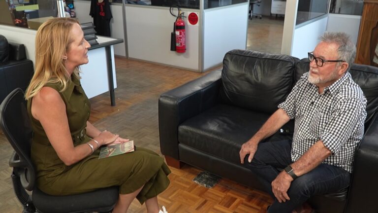 john-williamson-bids-emotional-farewell-at-tamworth-festival