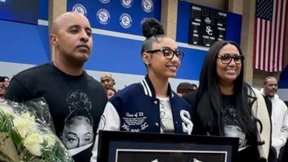 juju-watkins-makes-history-with-sierra-canyon-s-first-jersey-retirement