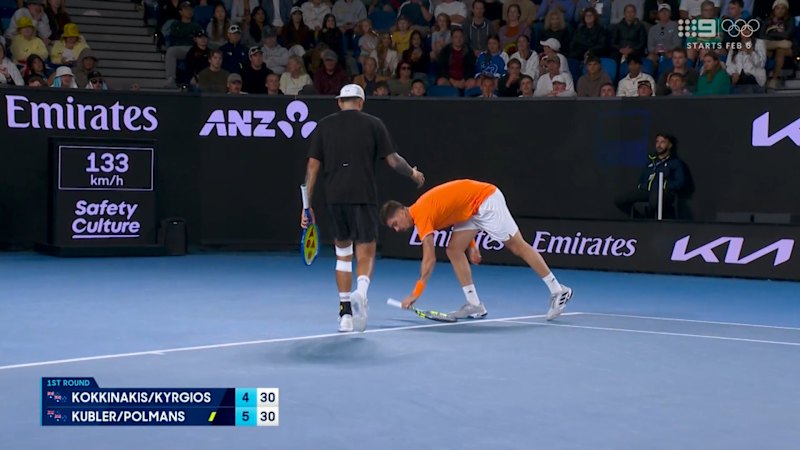 kokkinakis-expresses-frustration-by-breaking-racquet-in-match