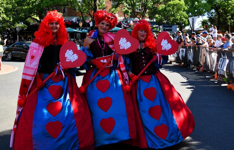 love-takes-center-stage-at-2026-parkes-elvis-festival-parade