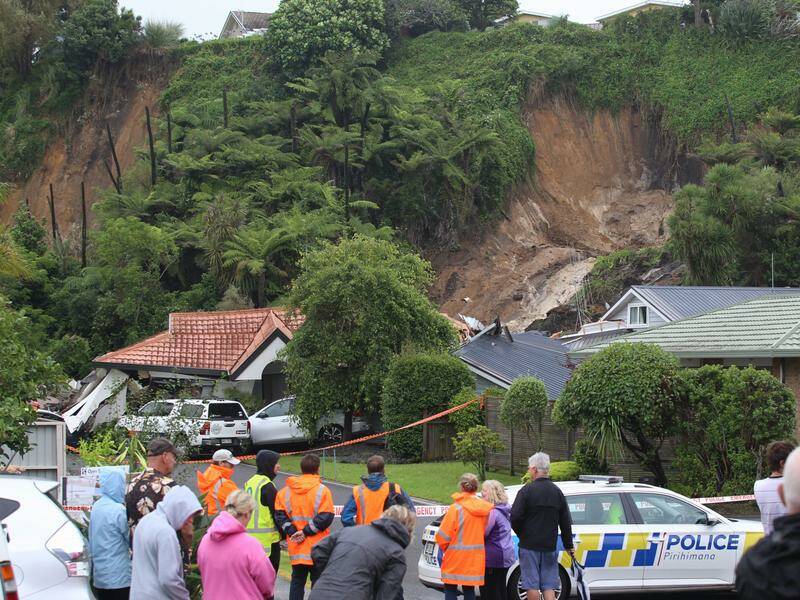 new-zealand-emergency-crews-search-for-campground-landslide-victims