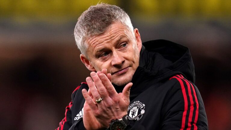 ole-gunnar-solskjaer-meets-with-manchester-united-on-interim-role
