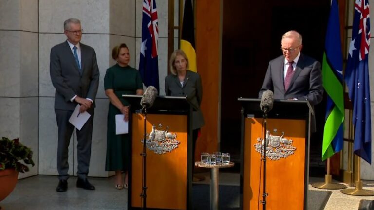 prime-minister-calls-urgent-royal-commission-into-bondi-terror-attack