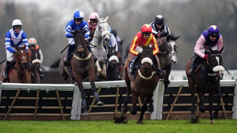 protektorat-aims-for-back-to-back-win-in-fleur-de-lys-chase