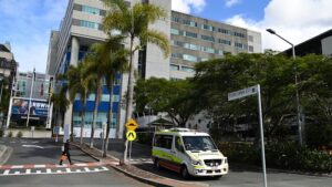 queensland-celebrates-record-intake-of-medical-interns-for-2024