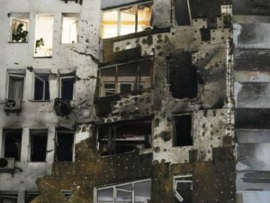 russia-launches-new-hypersonic-missiles-in-major-ukraine-strike