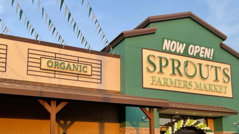 sprouts-farmers-market-launches-first-store-in-centereach