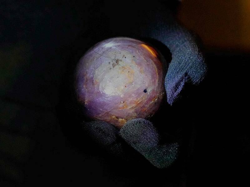 sri-lanka-reveals-world-s-largest-purple-star-sapphire-worth-300-million