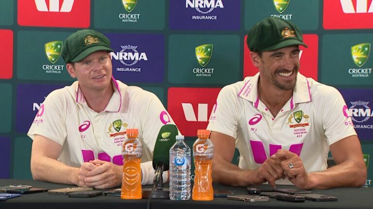 steve-smith-reveals-hand-signal-meaning-amid-ashes-tension