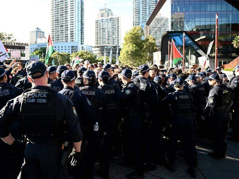 sydney-extends-protest-ban-for-two-weeks-amid-safety-fears