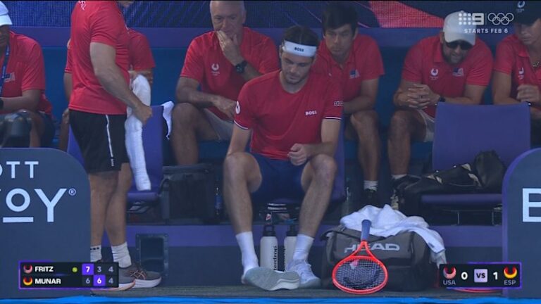 taylor-fritz-halts-match-for-medical-timeout-at-united-cup