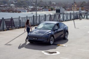 tesla-revamps-warranty-with-5-year-unlimited-coverage-for-australia-nz