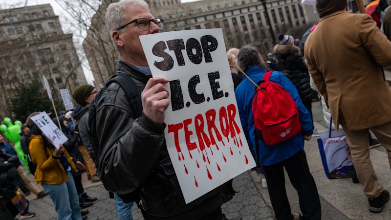 thousands-protest-in-us-cities-following-fatal-ice-shooting