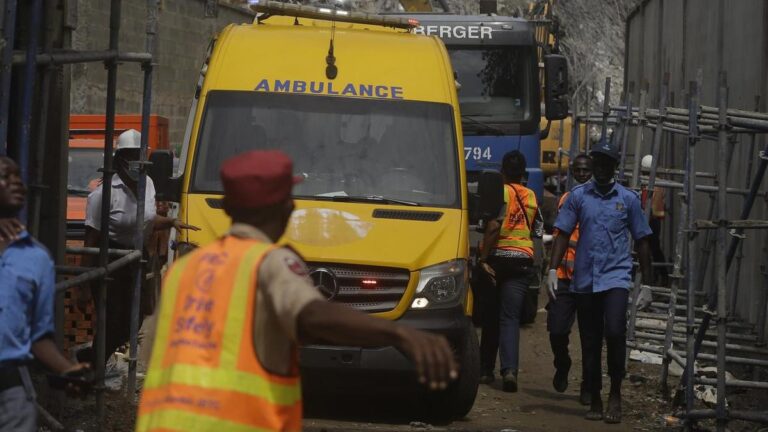 urgent-boat-capsizes-in-nigeria-25-dead-14-missing