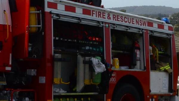 urgent-evacuations-at-bar-beach-as-fire-engulfs-apartment