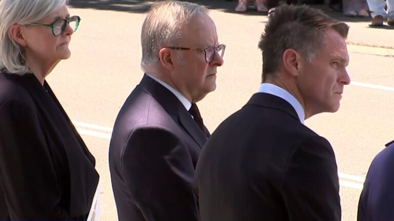 urgent-pressure-builds-for-royal-commission-into-bondi-attack