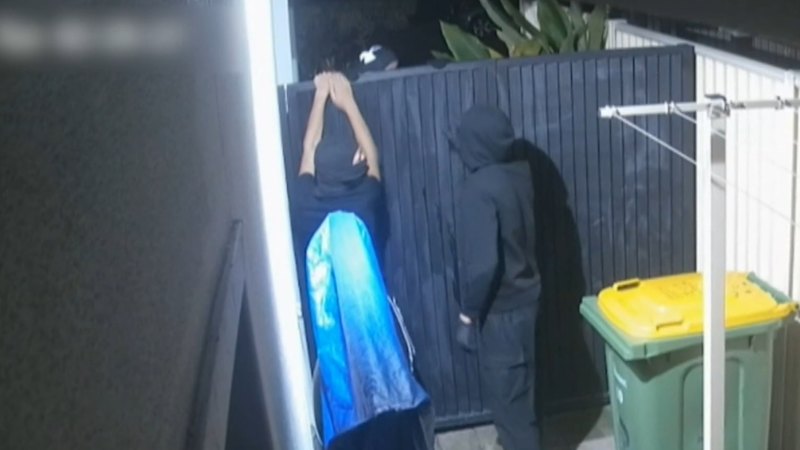 urgent-search-for-four-after-violent-golf-club-attack