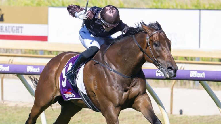 Without Reg wins the 2026 Mandurah Cup for jockey Holly Watson