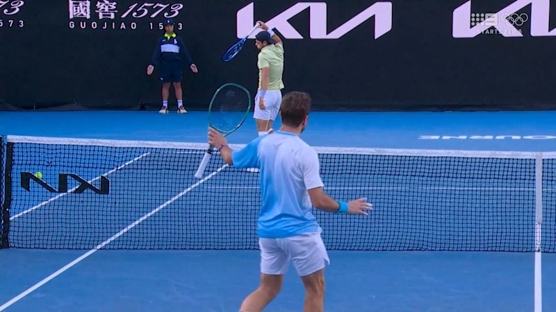 wawrinka-triumphs-as-gea-loses-temper-in-intense-match