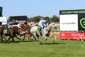 werribee-racing-meet-postponed-to-monday-due-to-heat-alert