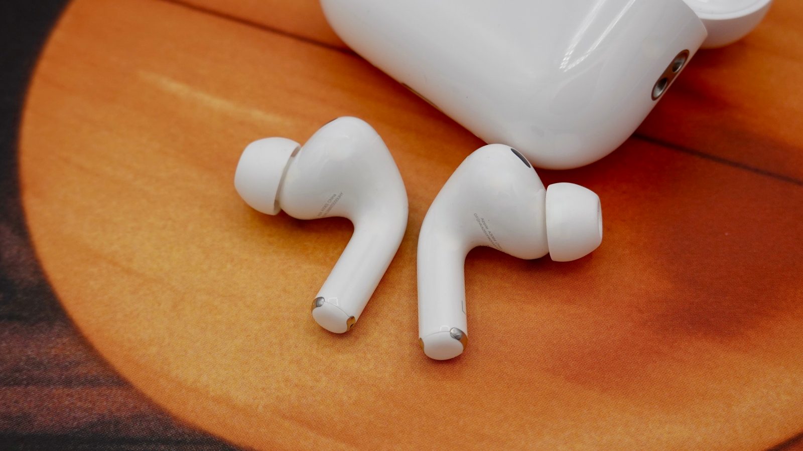 airpods-pro-3-elevate-comfort-and-clarity-but-battery-life-dips