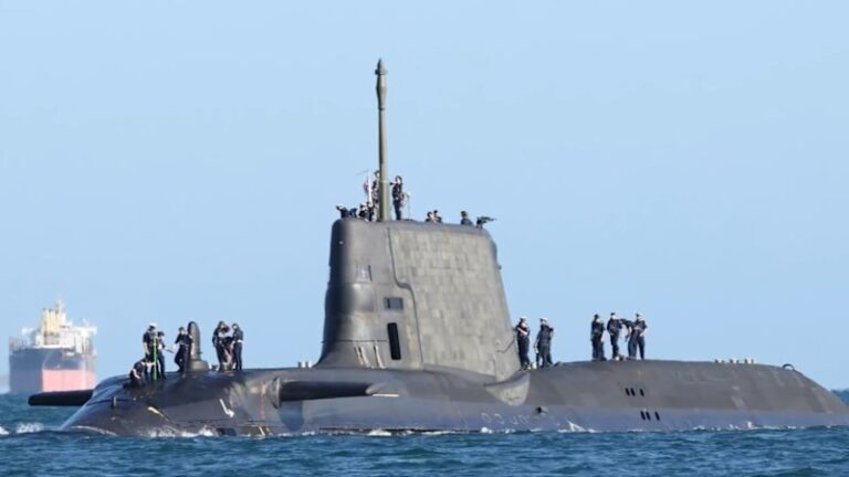british-nuclear-submarine-docked-in-wa-marks-aukus-milestone