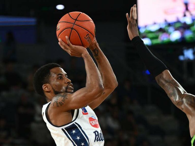 bryce-cotton-claims-sixth-nbl-mvp-award-leading-adelaide-s-title-push