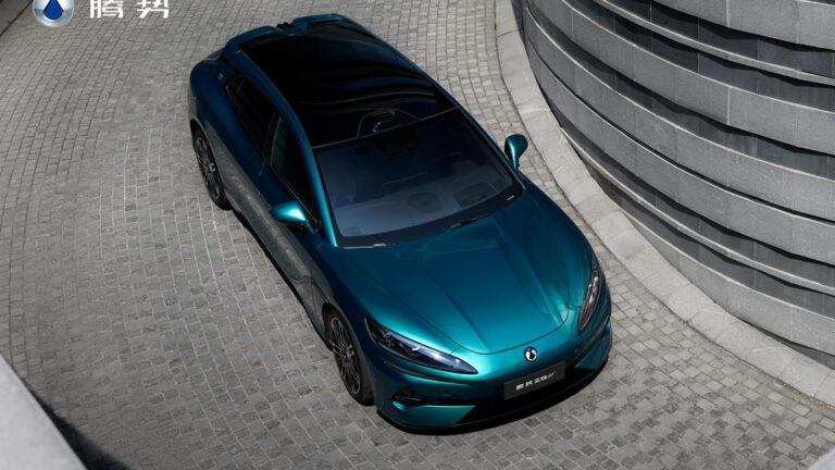 denza-z9-gt-unveils-enhanced-power-and-range-to-compete-with-porsche-taycan