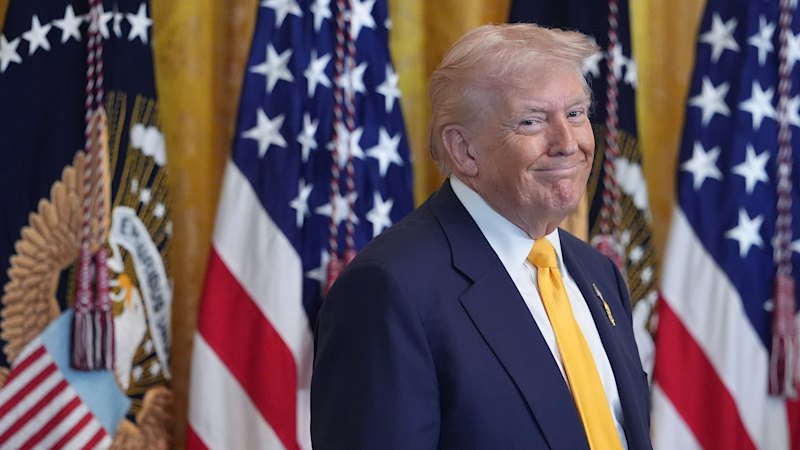 eurozone-seizes-opportunity-amid-dollar-decline-under-trump