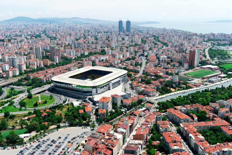 fenerbahce-hosts-nottingham-forest-in-europa-league-playoff