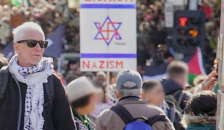 israeli-critics-redefine-zionist-amid-growing-tensions